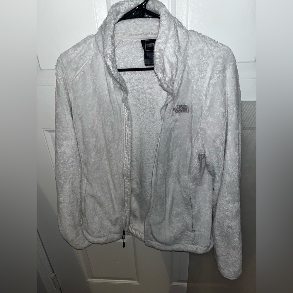 The North Face Osito white soft fleece full zip up. EUC!